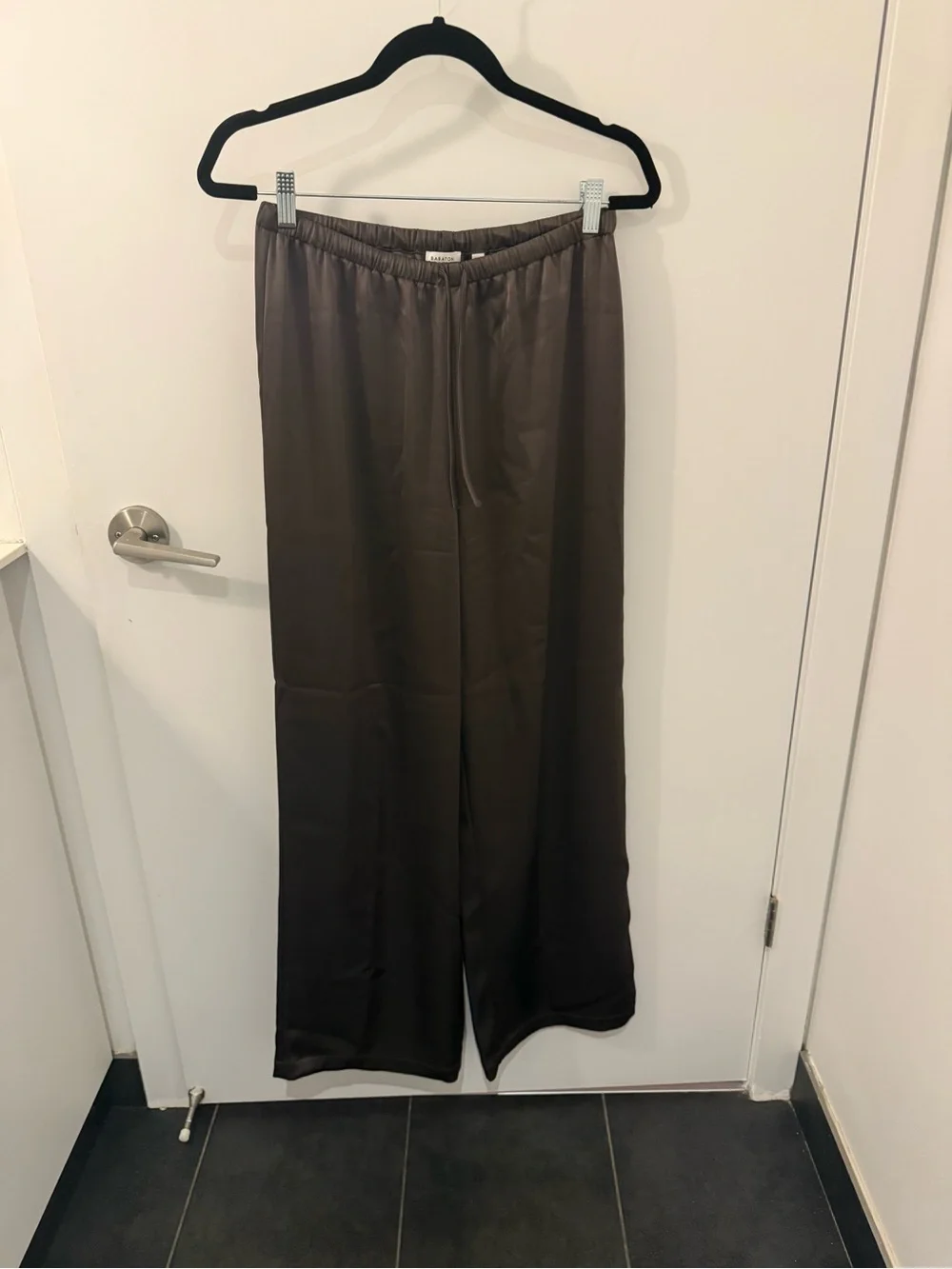 Archer Satin Pant - Khaki - Size small - Picture 3 of 5
